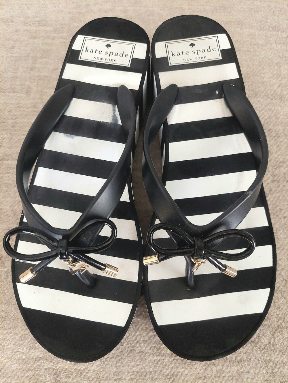 Kate Spade New York Rhett Wedge Size 8M